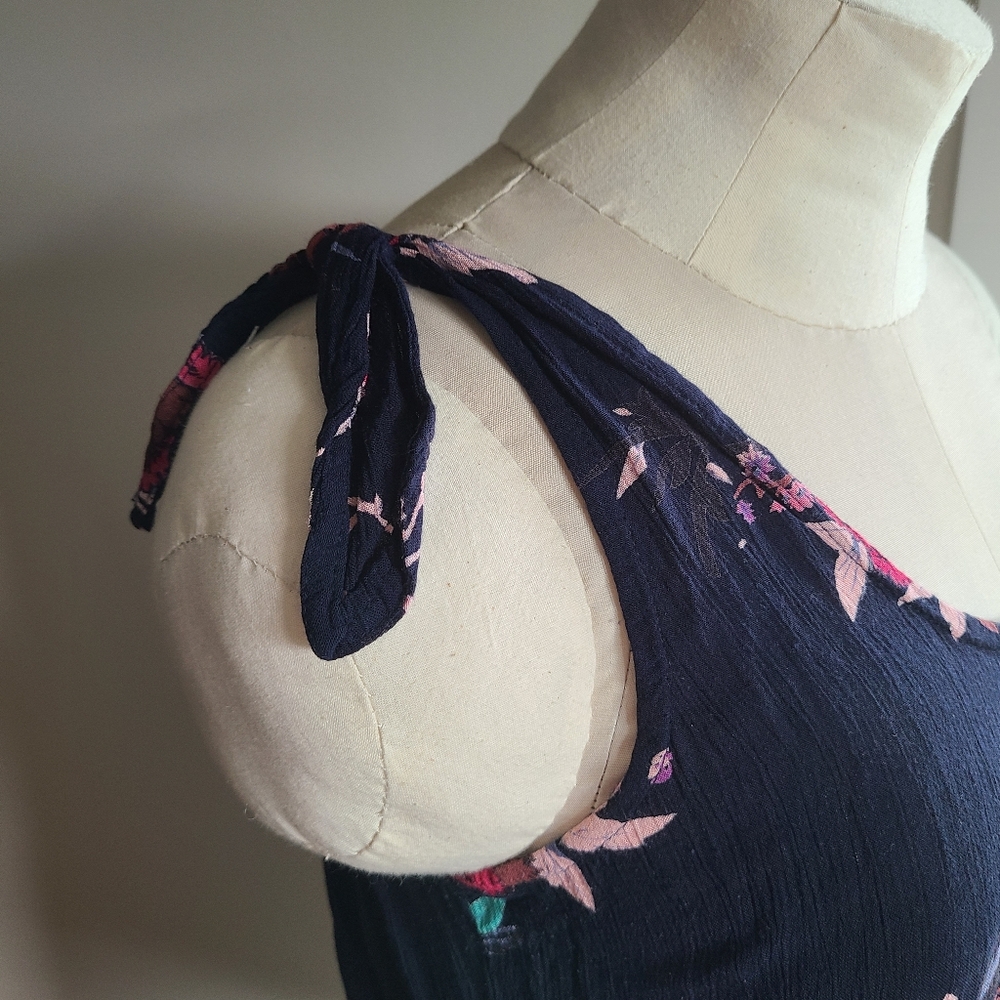 Patrons of Peace Floral Jumpsuit - Picture 9 of 16
